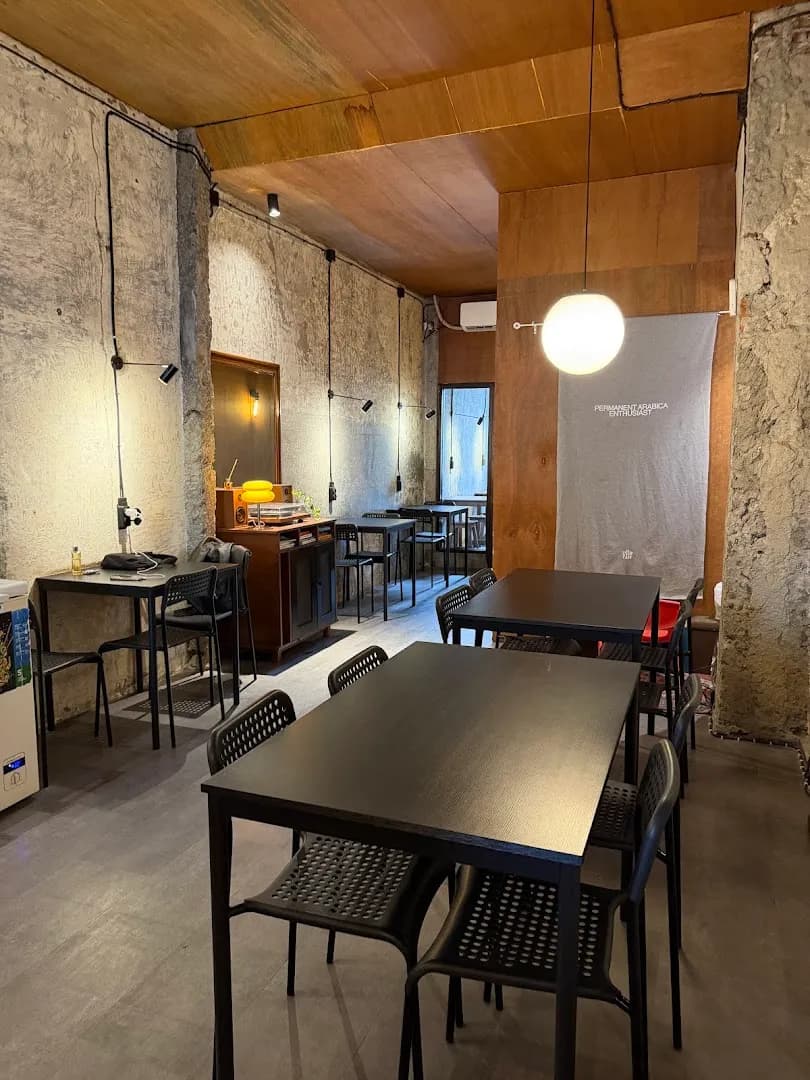 LITTLE CAVE — Coffee Shop