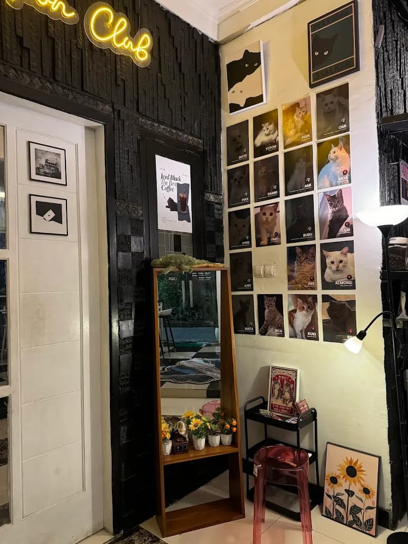 Pansa Coffee House — Coffee Shop