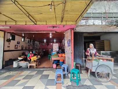 Sate Klopo Ondomohen Bu Asih — Restaurant
