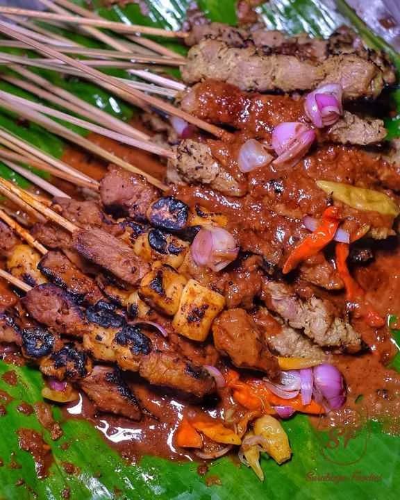 Menjelajahi Rasa Surabaya, 10 Tempat Makan Legendaris dan Viral yang Layak Masuk Daftar Kulinermu